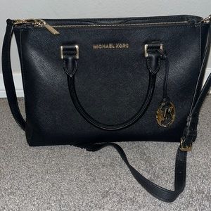 Michael Kors Black & Gold Crossbody